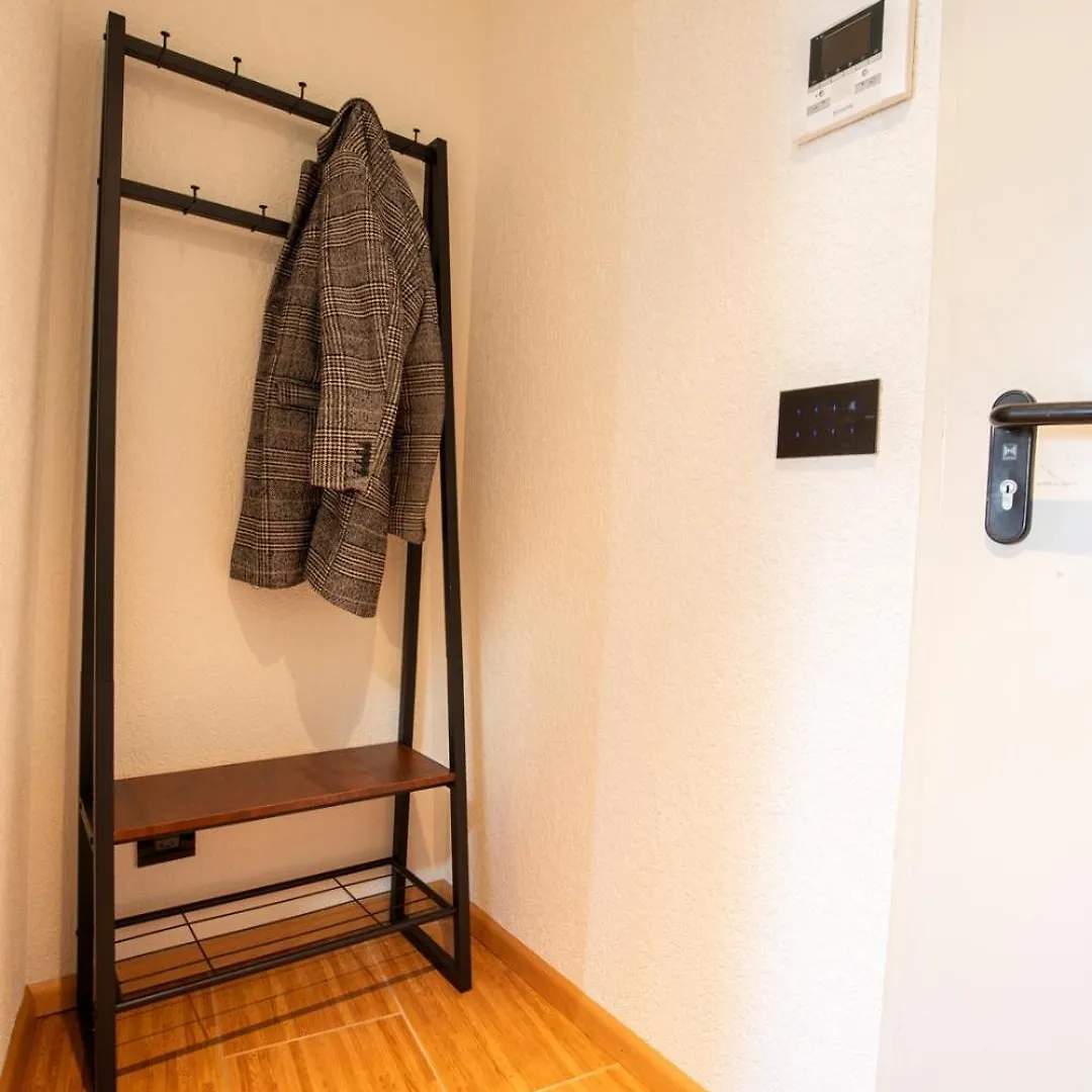 Special Roger F Rabbit 4 Apartment, Roche Towers, 10-Star バーゼル